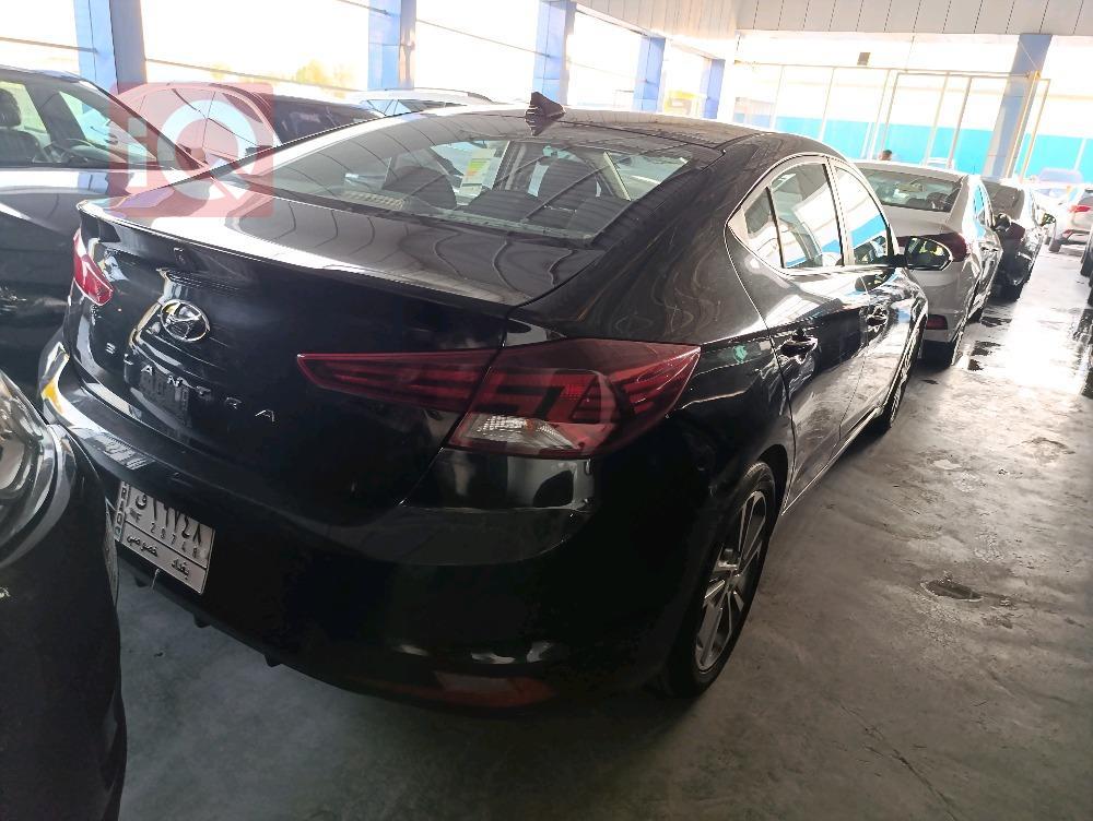 هیوندای ئەلەنترا